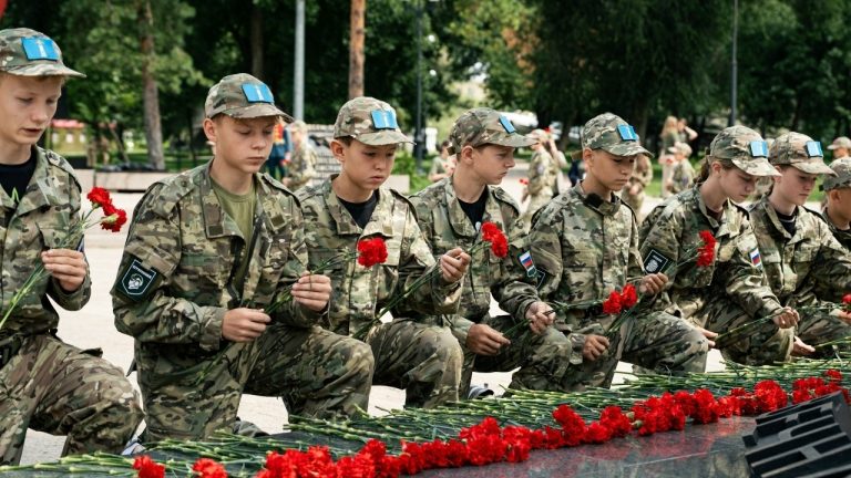 Ульяновские команды завоевали призовые места на окружном этапе Всероссийской военно-патриотической игры «Зарница 2.0»